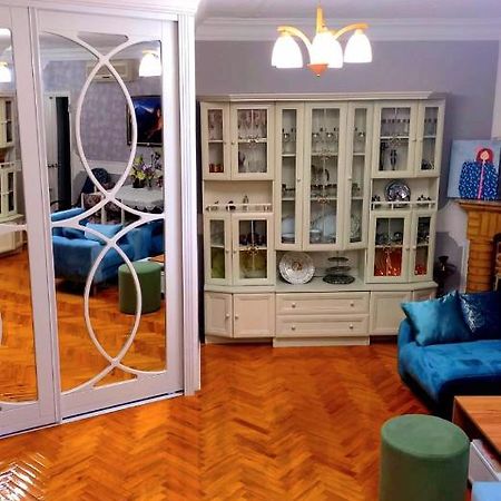 Central Apartment "Ameliya" 바쿠 외부 사진
